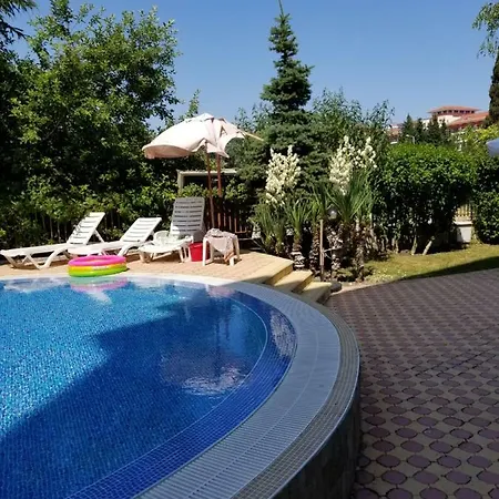 Golden Dreams Sluneční pobřeží