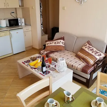 Apartment Golden Dreams
